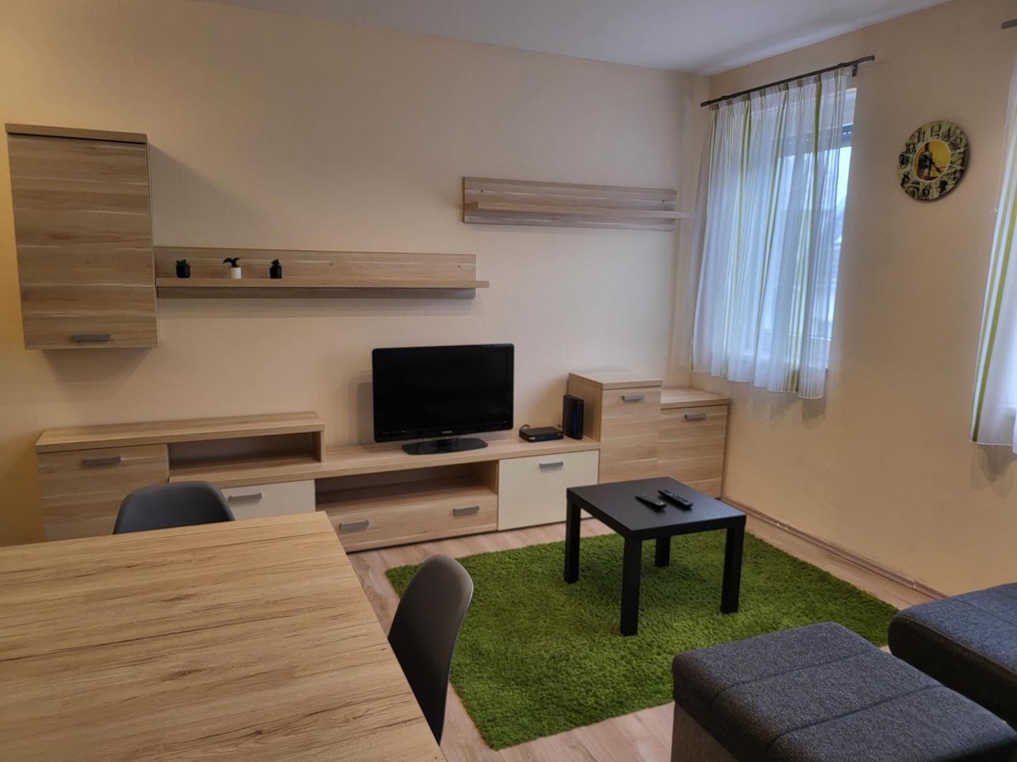 Appartamento Triangol Apartman: Fuerdo, Belvaros, Egyetem Győr Esterno foto